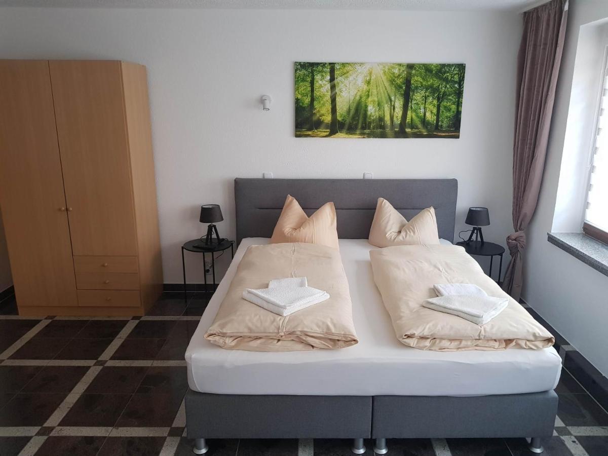 Pension Krone Freiberg Extérieur photo