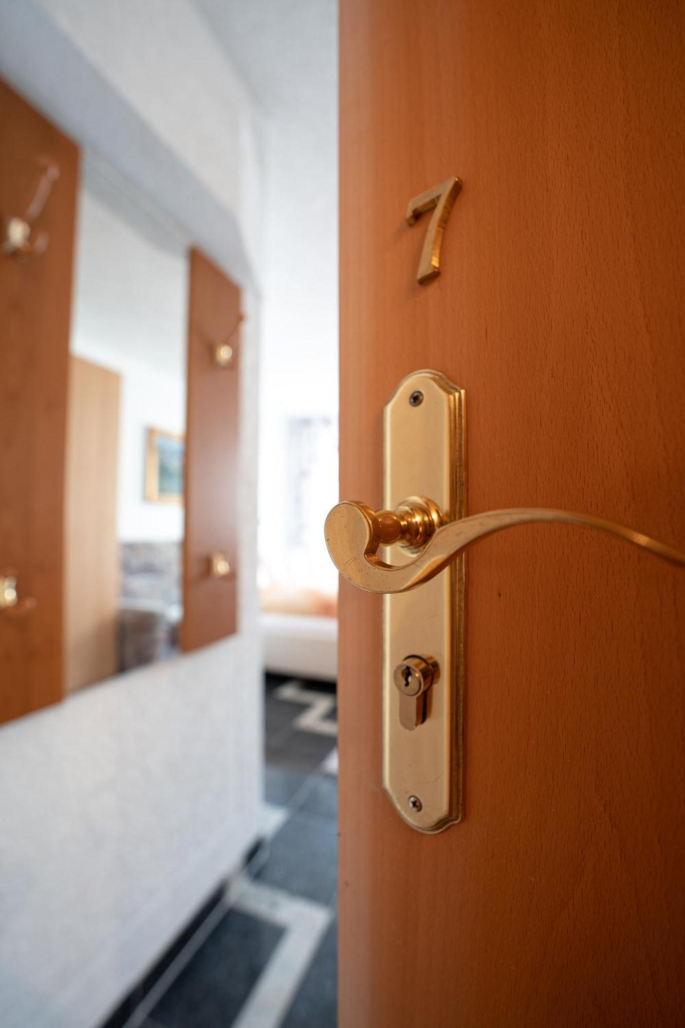 Pension Krone Freiberg Extérieur photo