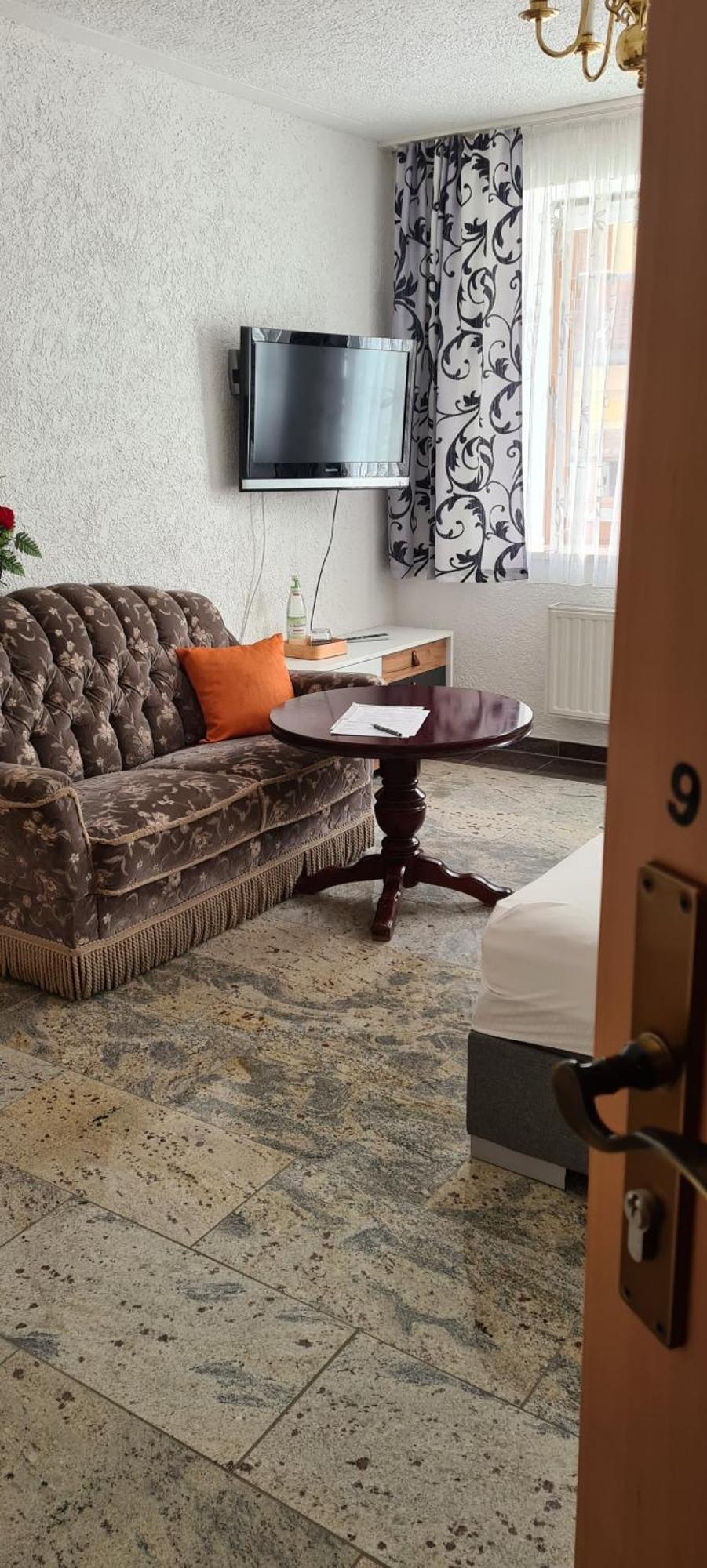 Pension Krone Freiberg Extérieur photo