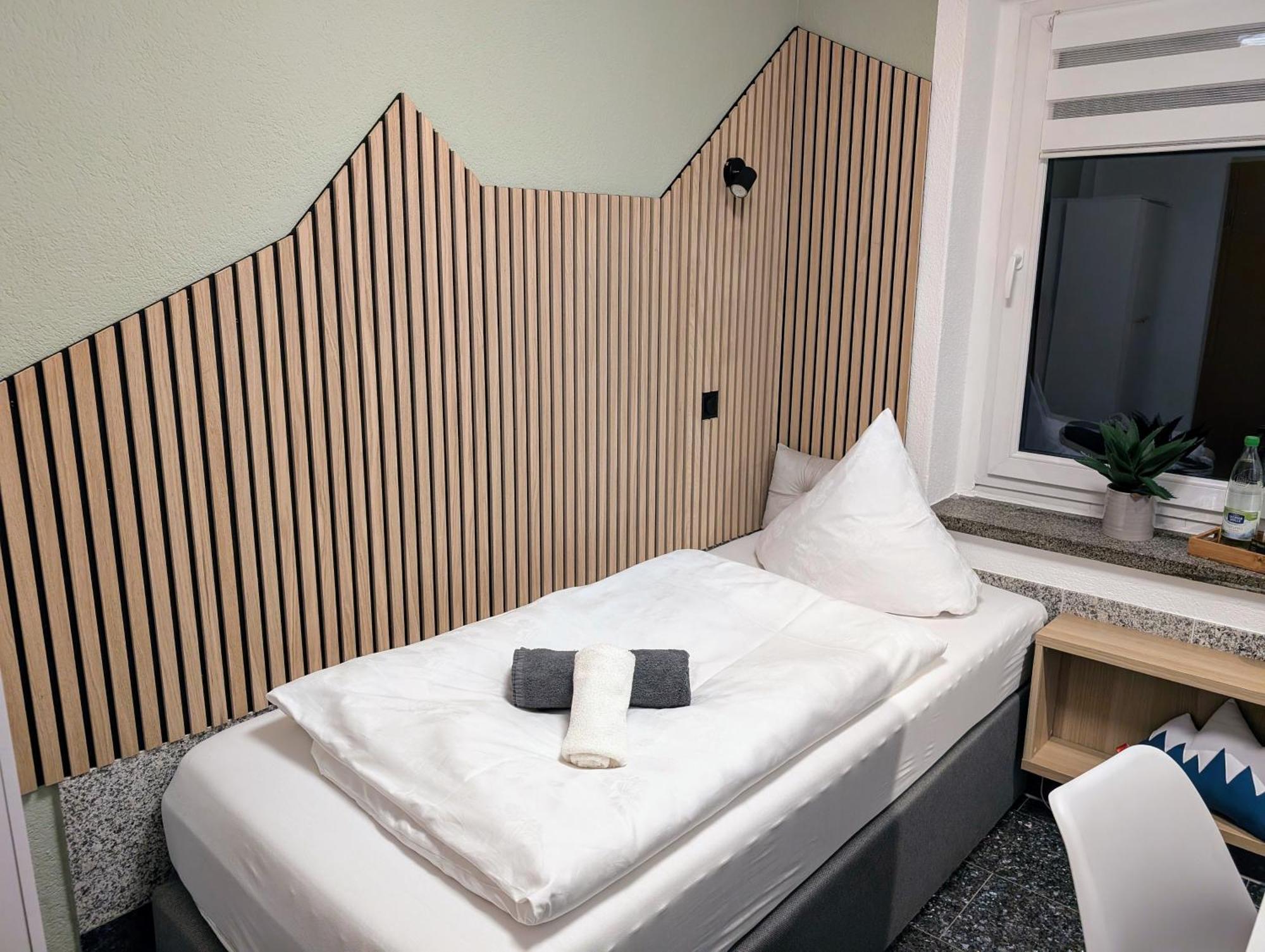 Pension Krone Freiberg Extérieur photo