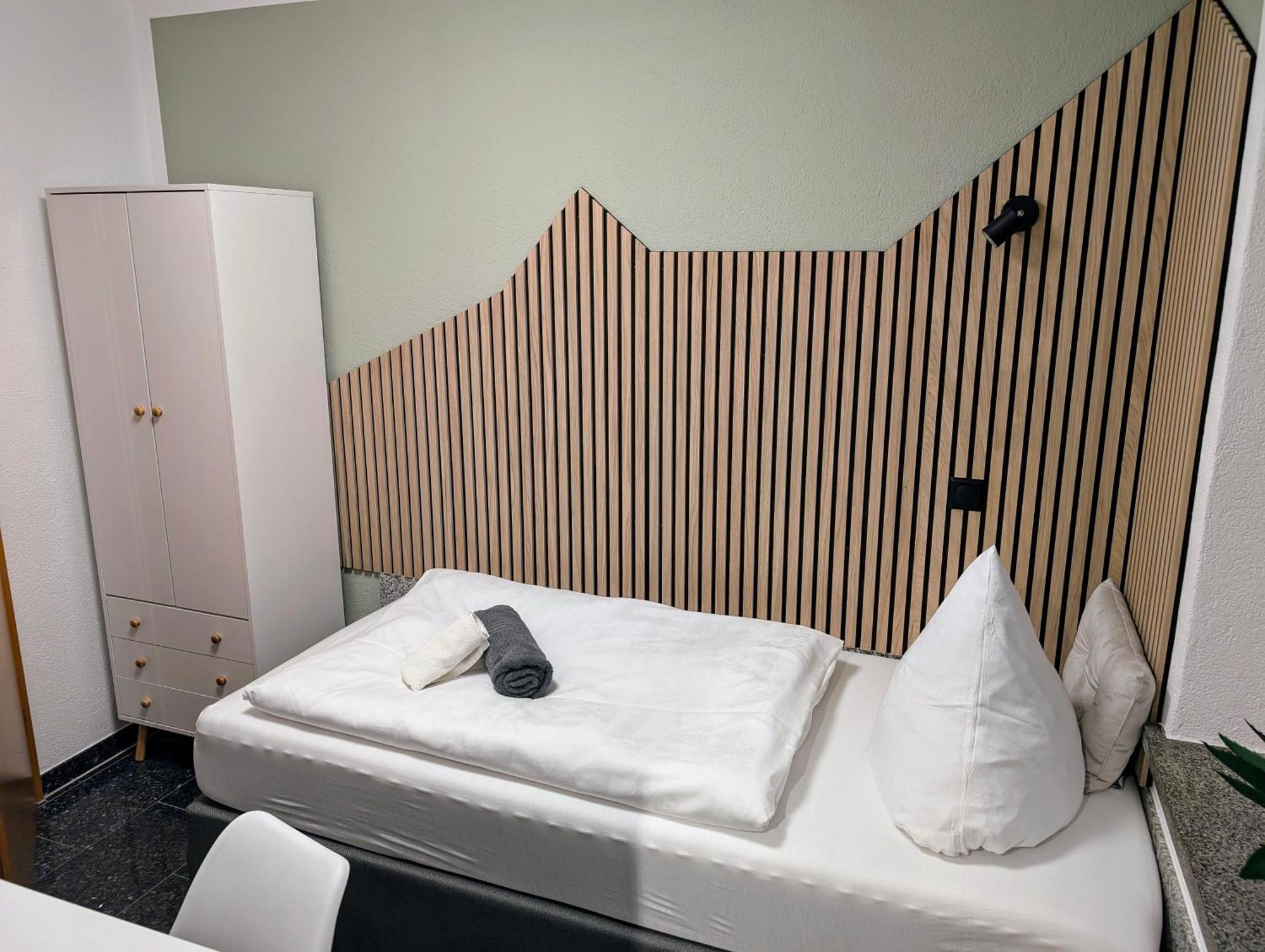 Pension Krone Freiberg Extérieur photo